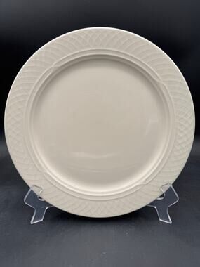 Vintage Homer Laughlin Dinner Plate 11 1/8" Gothic Pattern